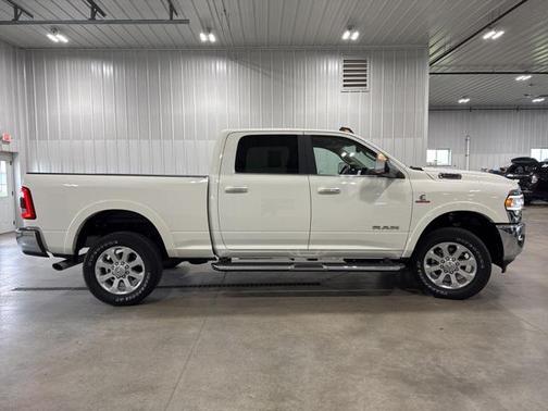 2022 RAM 2500 Laramie Crew Cab 4x4 6'4' Box