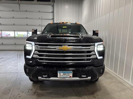 2025 Chevrolet Silverado 3500 High Country