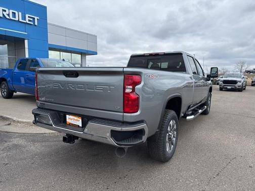 2025 Chevrolet Silverado 3500 LT