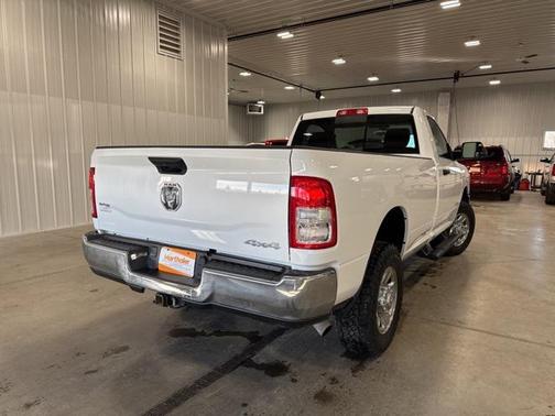 2022 RAM 2500 Tradesman Regular Cab 4x4 8' Box