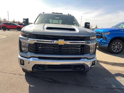 2025 Chevrolet Silverado 3500 LT
