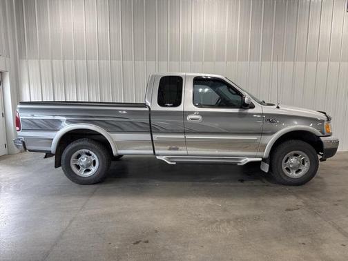 1999 Ford F-150 XLT