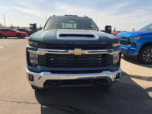2025 Chevrolet Silverado 3500 LT