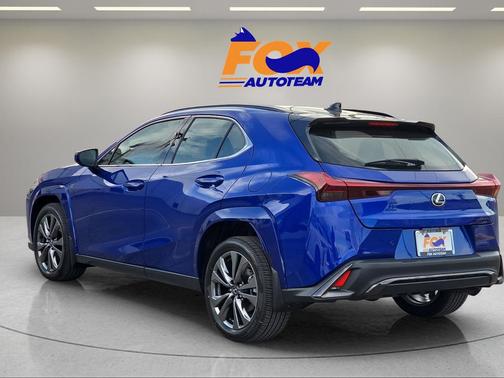 2025 Lexus UX 300h F SPORT Design