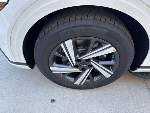 2026 Genesis GV70 3.5T Sport Advanced