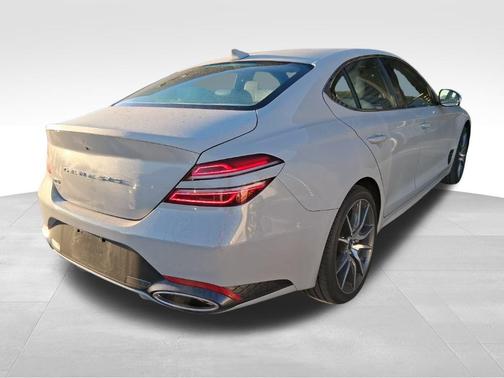 Vatna Gray 2026 Genesis G70 2.5T RWD