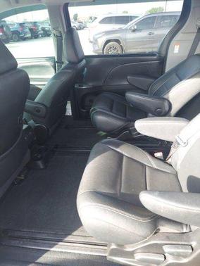 2017 Toyota Sienna SE Premium