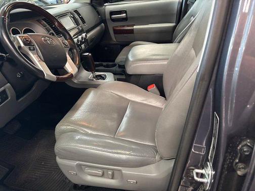 2014 Toyota Sequoia Platinum