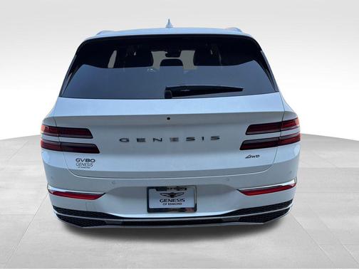 Uyuni White 2026 Genesis GV80 2.5T