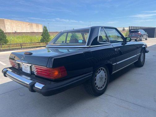 1988 Mercedes-Benz S-Class 560 SL