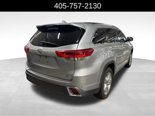 Celestial Silver Metallic 2018 Toyota Highlander Limited