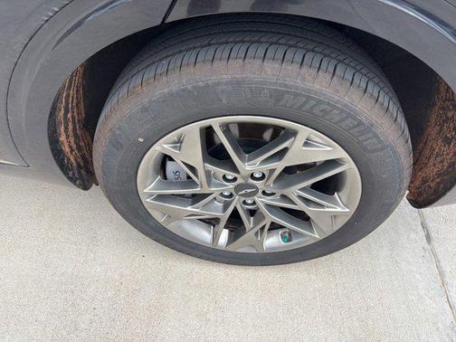 2025 Genesis GV70 2.5T AWD