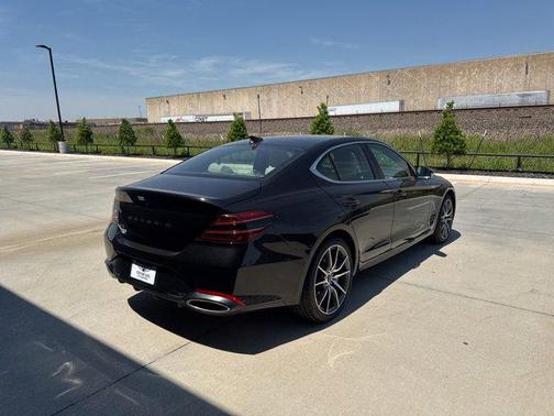 2025 Genesis G70 2.5T RWD