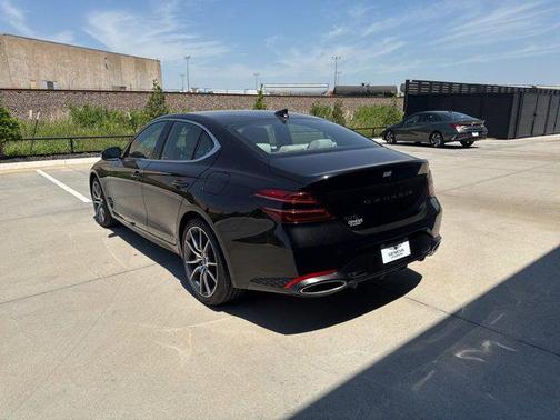 2025 Genesis G70 2.5T RWD