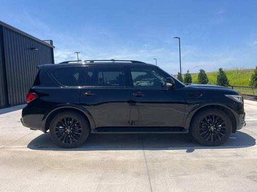 2018 INFINITI QX80 Base