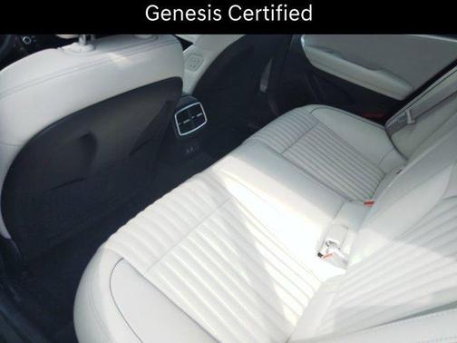 2025 Genesis G70 2.5T RWD