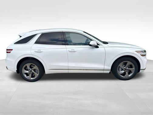 Uyuni White 2026 Genesis GV70 2.5T Advanced