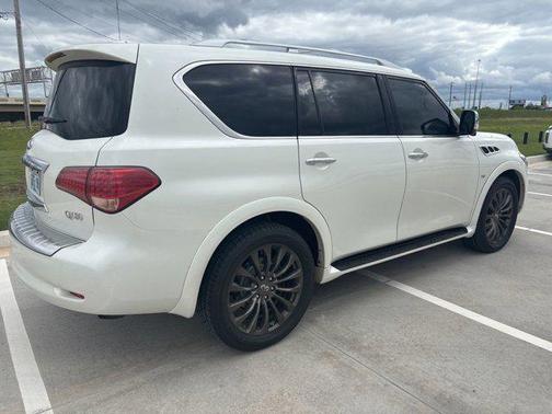 2016 INFINITI QX80 Base