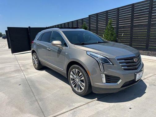 2018 Cadillac XT5 Premium Luxury
