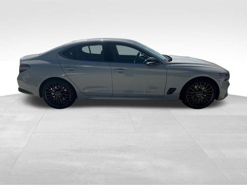 Vatna Gray 2026 Genesis G70 3.3T Prestige Graphite