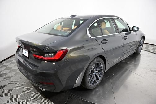 2026 BMW 330 i xDrive