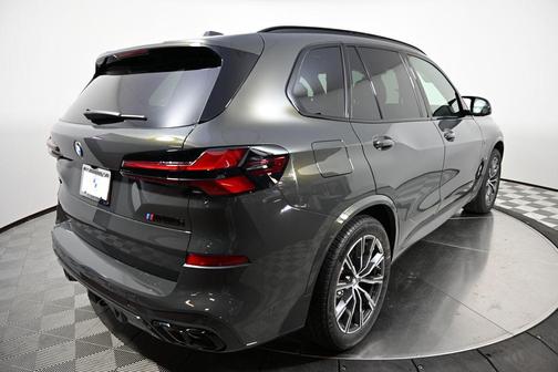 2026 BMW X5 M60i