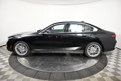 2025 BMW 530 i xDrive