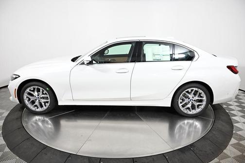 2026 BMW 330 i xDrive