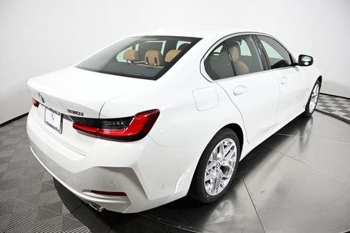 2026 BMW 330 i xDrive