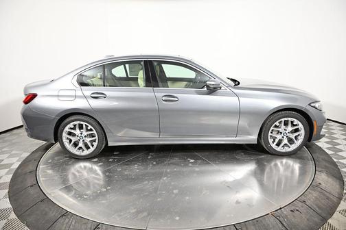 2025 BMW 330 i xDrive