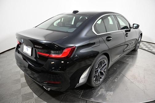 2026 BMW 330 i xDrive