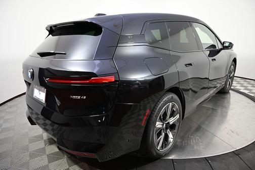 2026 BMW iX xDrive45
