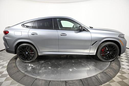 2026 BMW X6 M60i