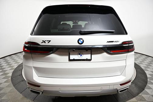2026 BMW X7 xDrive40i