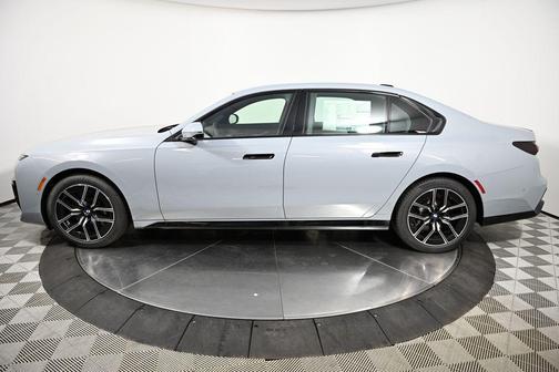 2025 BMW 760 i xDrive