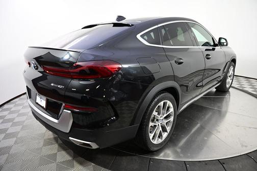 2023 BMW X6 xDrive40i