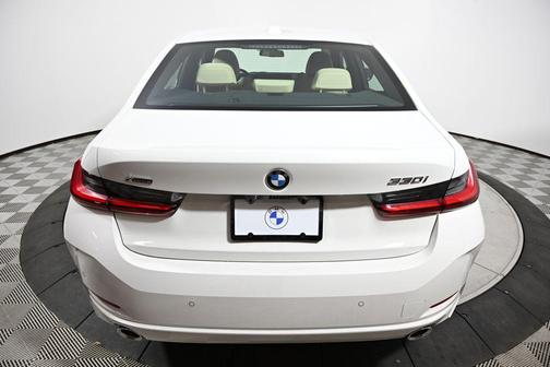 2026 BMW 330 i xDrive