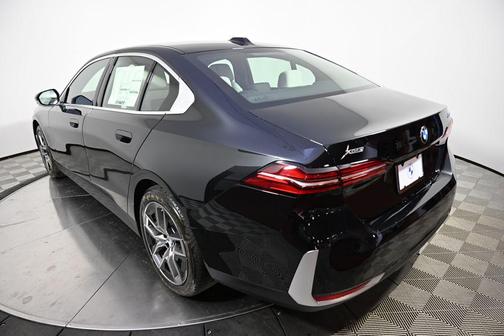 2026 BMW 530 i xDrive