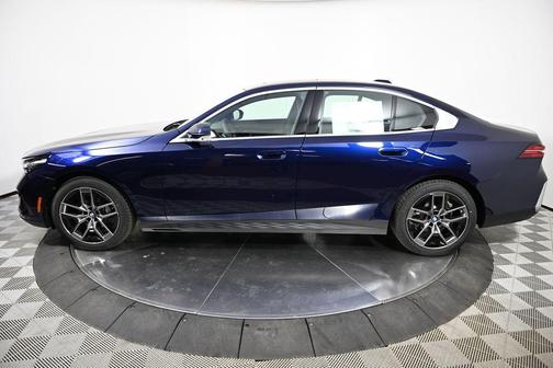 2026 BMW 530 i xDrive