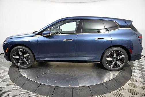 2026 BMW iX xDrive45