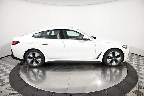 2025 BMW i4 Gran Coupe xDrive40
