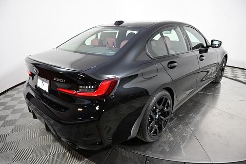 2026 BMW 330 i xDrive