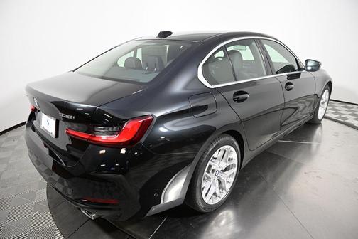2025 BMW 330 i xDrive