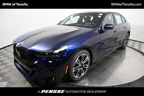 2026 BMW 550e 550e xDrive