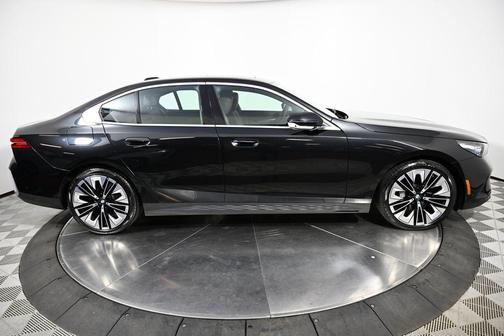 2024 BMW 540 i xDrive