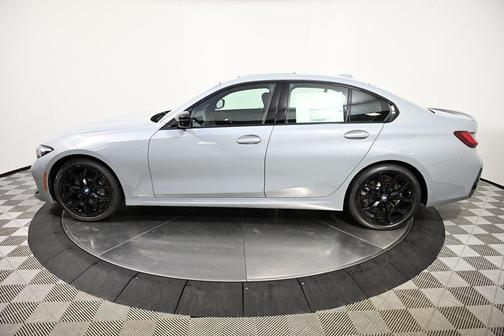 2025 BMW 330 i xDrive