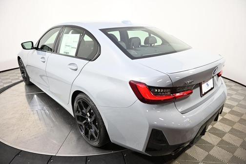 2025 BMW 330 i xDrive