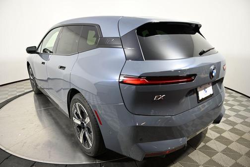 2026 BMW iX xDrive60