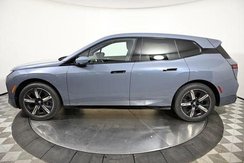 2026 BMW iX xDrive60