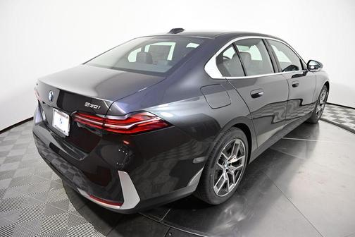 2026 BMW 530 i xDrive